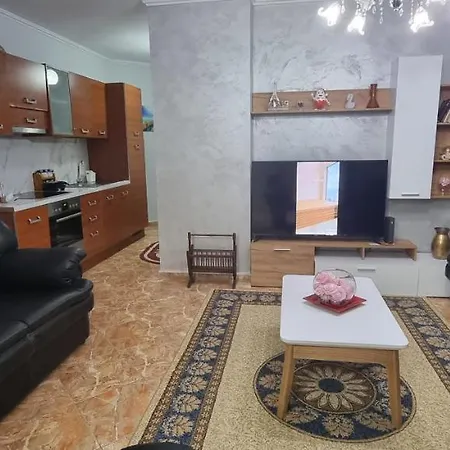 Fantastic 3rd Floor Apartment Tirana